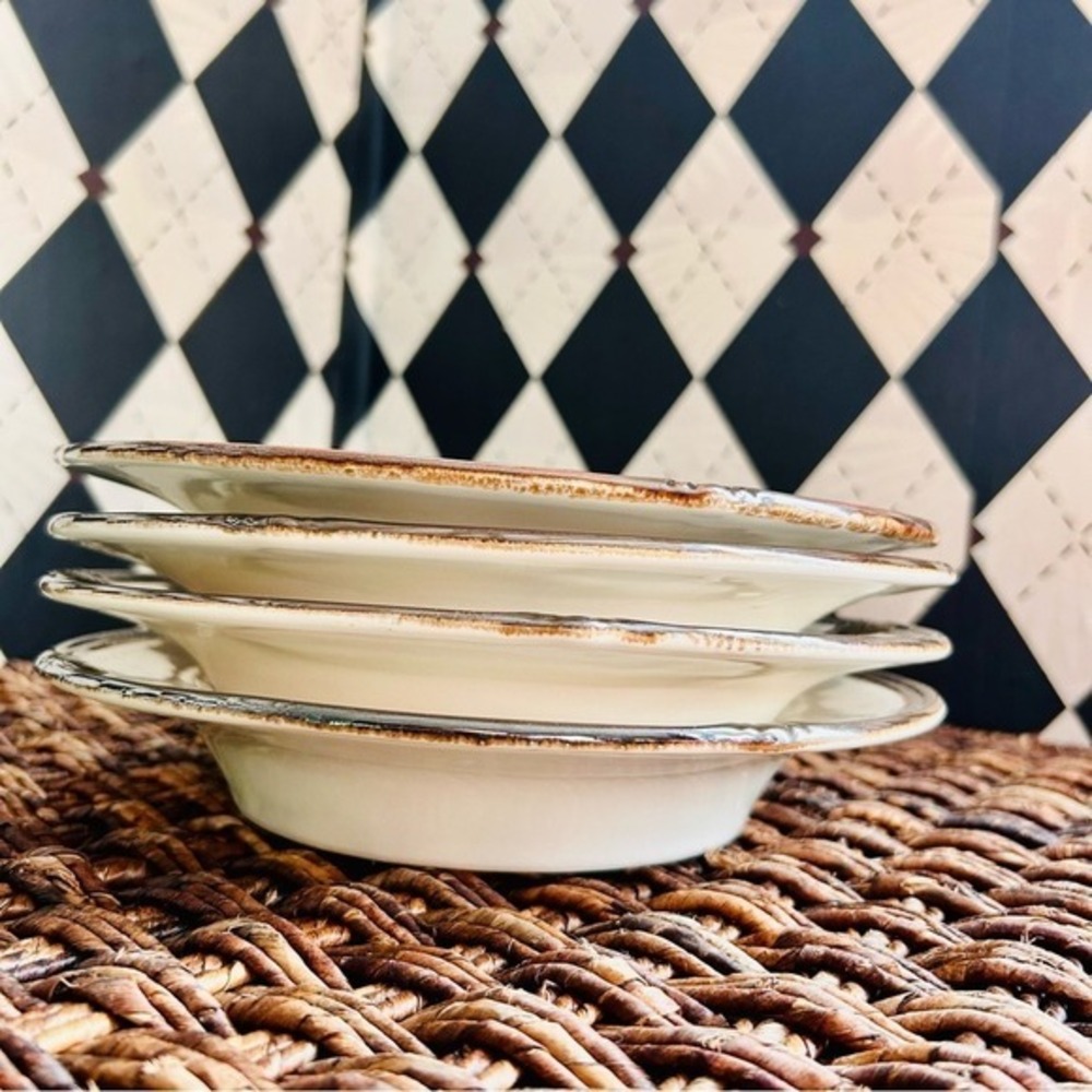 Set (4) Embossed Shell Rim Discontinued Ceramic Plate Bowls - Picture 9 of 17